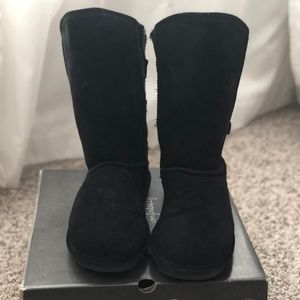 Bearpaw Boshie Suede and Knit Women’s Boots